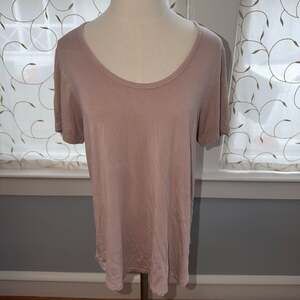 Kyte Baby Women's Bamboo Scoop Neck Tee in Dusty Rose